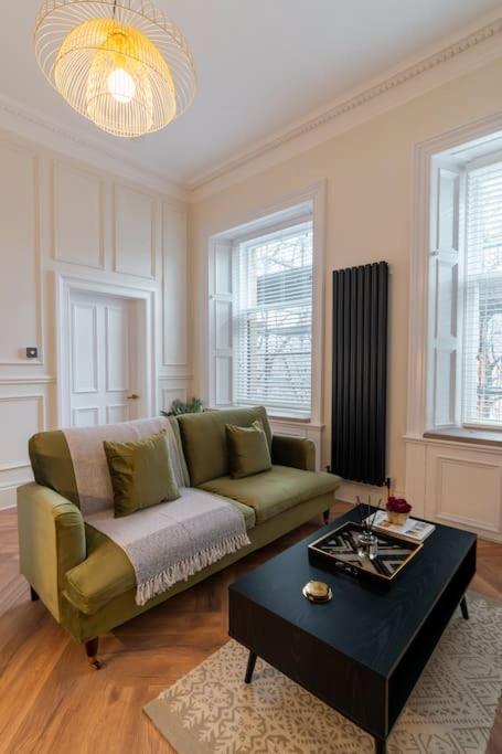 The Devonshire Suite - Your 5 Star West End Stay! Glasgow Exterior foto